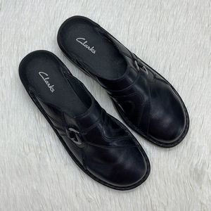 clarks black leather mules size 8